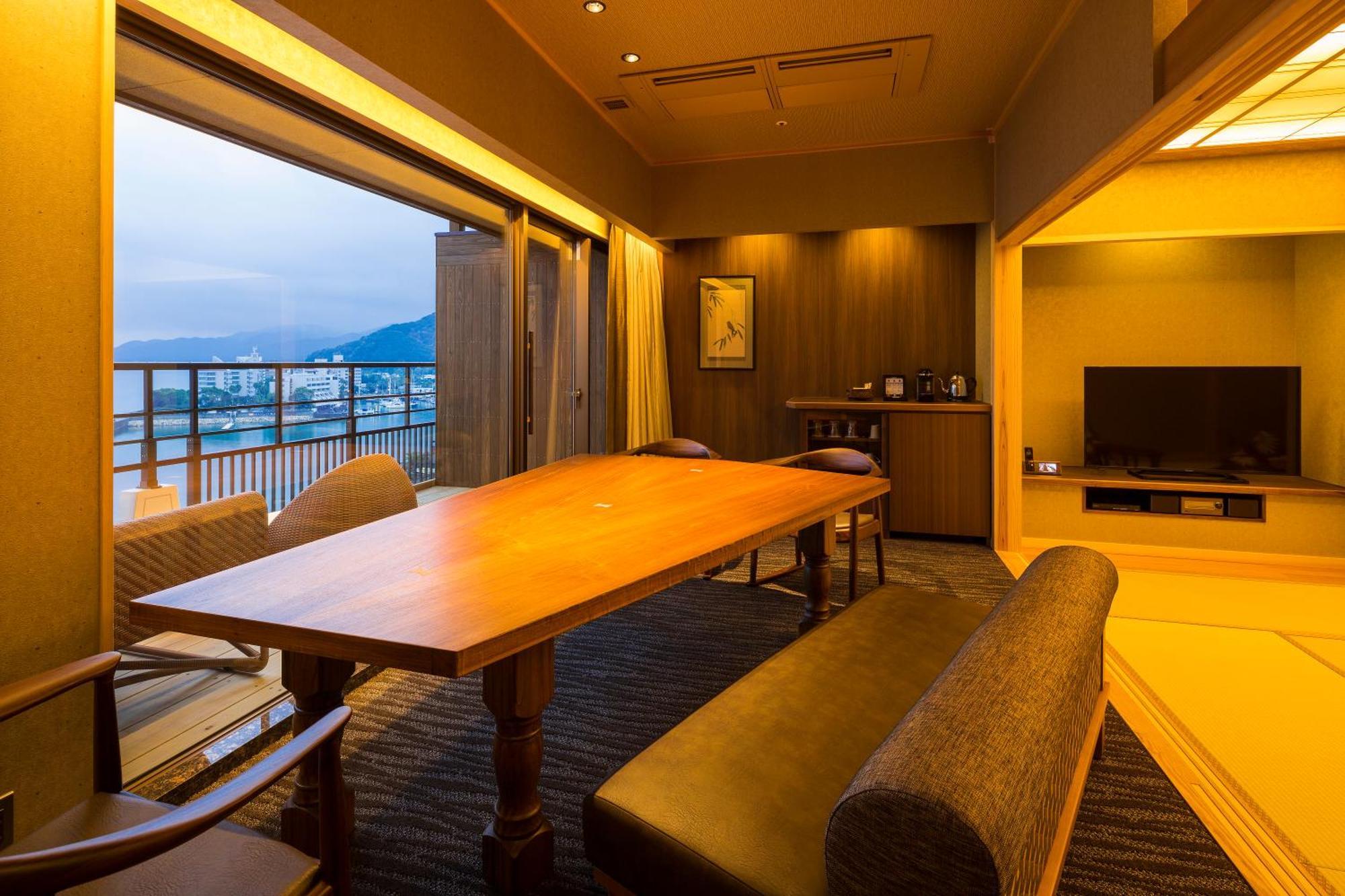 Hotel New Awaji Sumoto Buitenkant foto