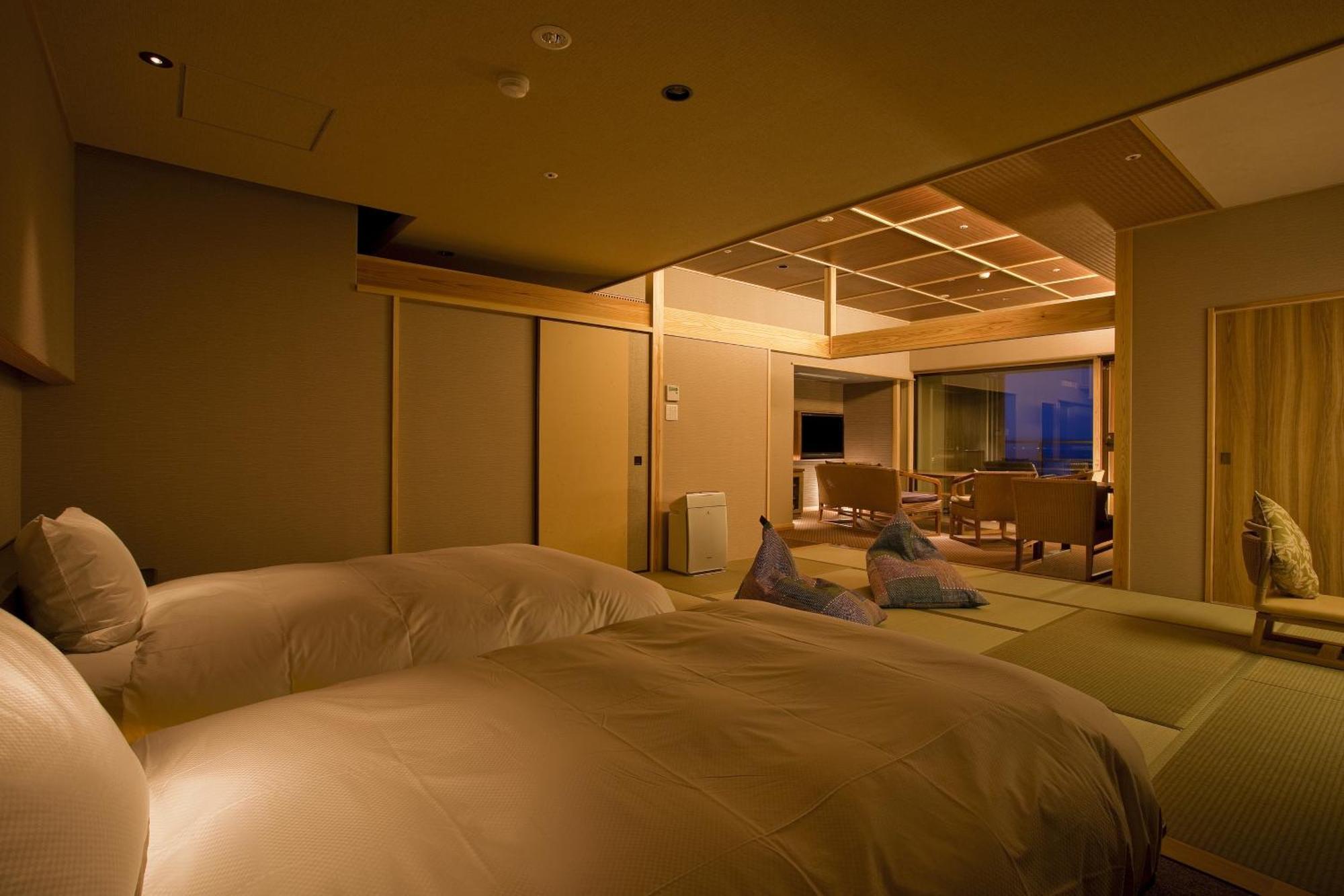 Hotel New Awaji Sumoto Buitenkant foto