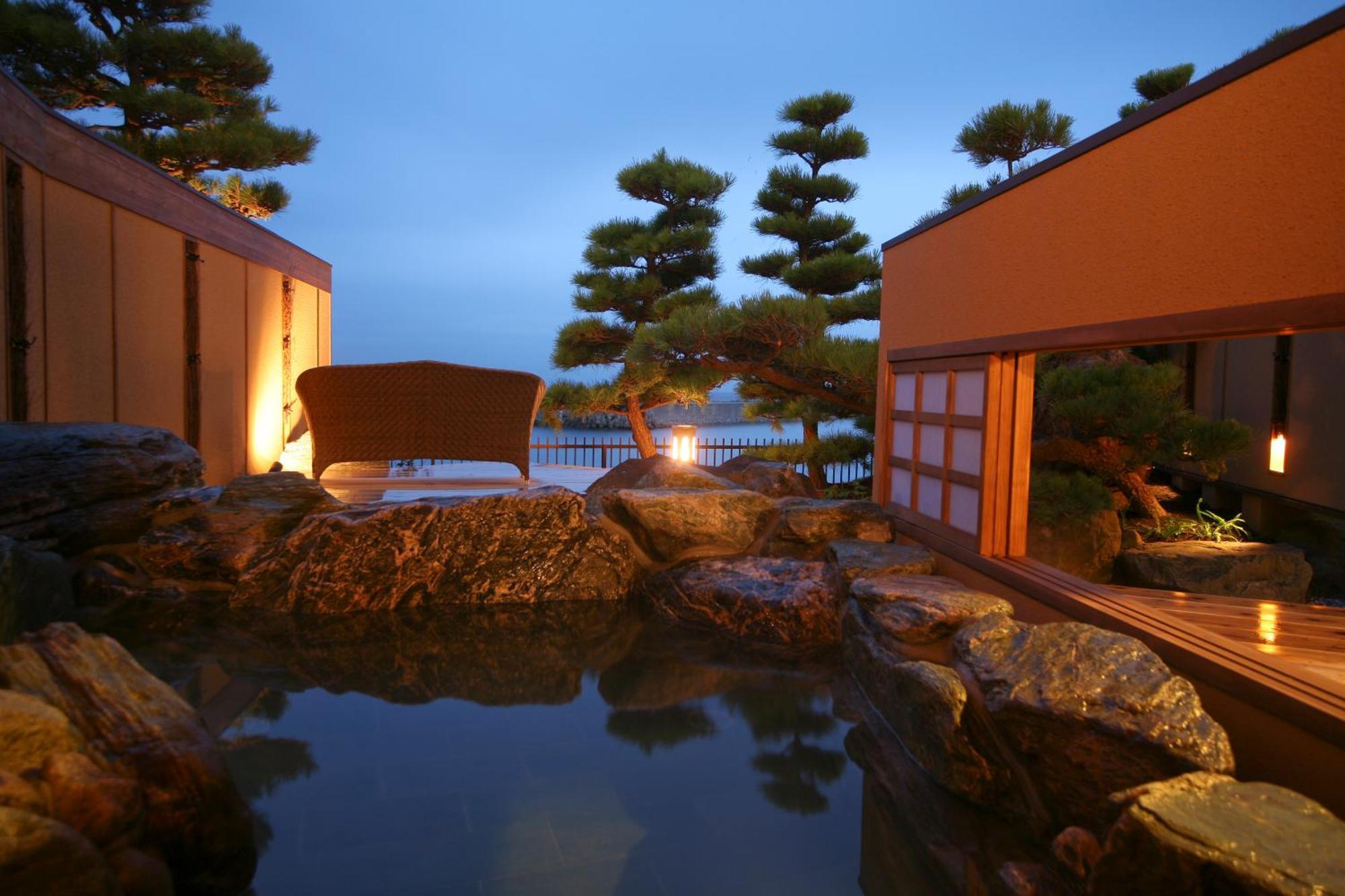 Hotel New Awaji Sumoto Buitenkant foto