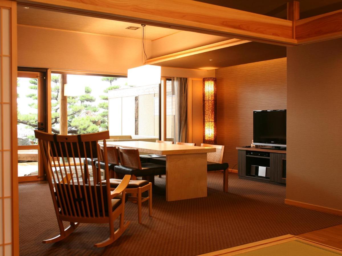 Hotel New Awaji Sumoto Buitenkant foto